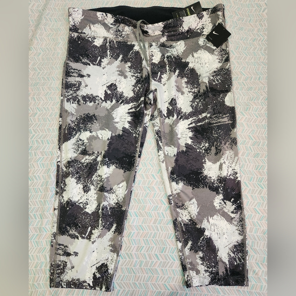 Womens Nike Dri-FIT Black and White Leggings